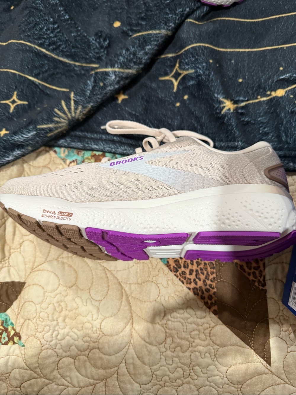 Brooks Women's Ghost 16 running sneakers almond peach/coconut/purple size 10 - Picture 11 of 15